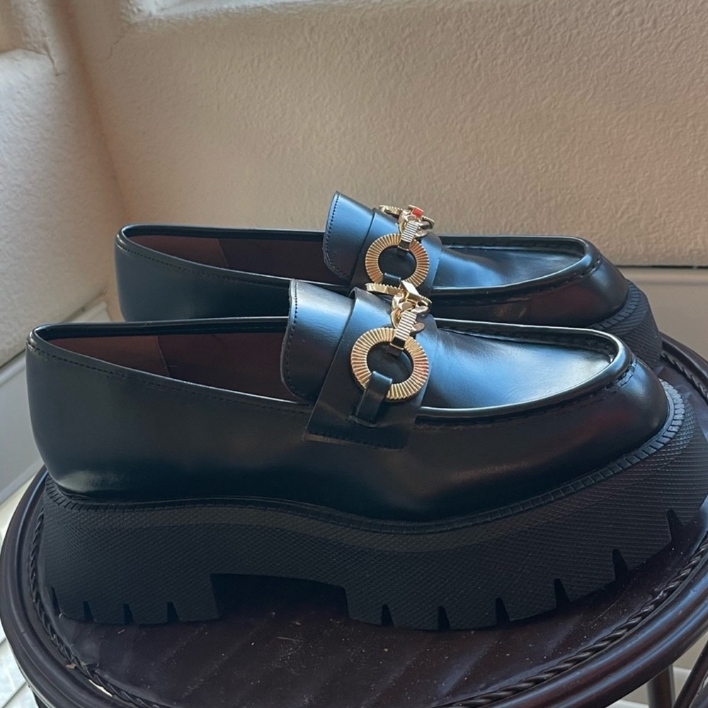 New Zara Chunky Loafers with Gold Chain Size 36 - Picture 8 of 8
